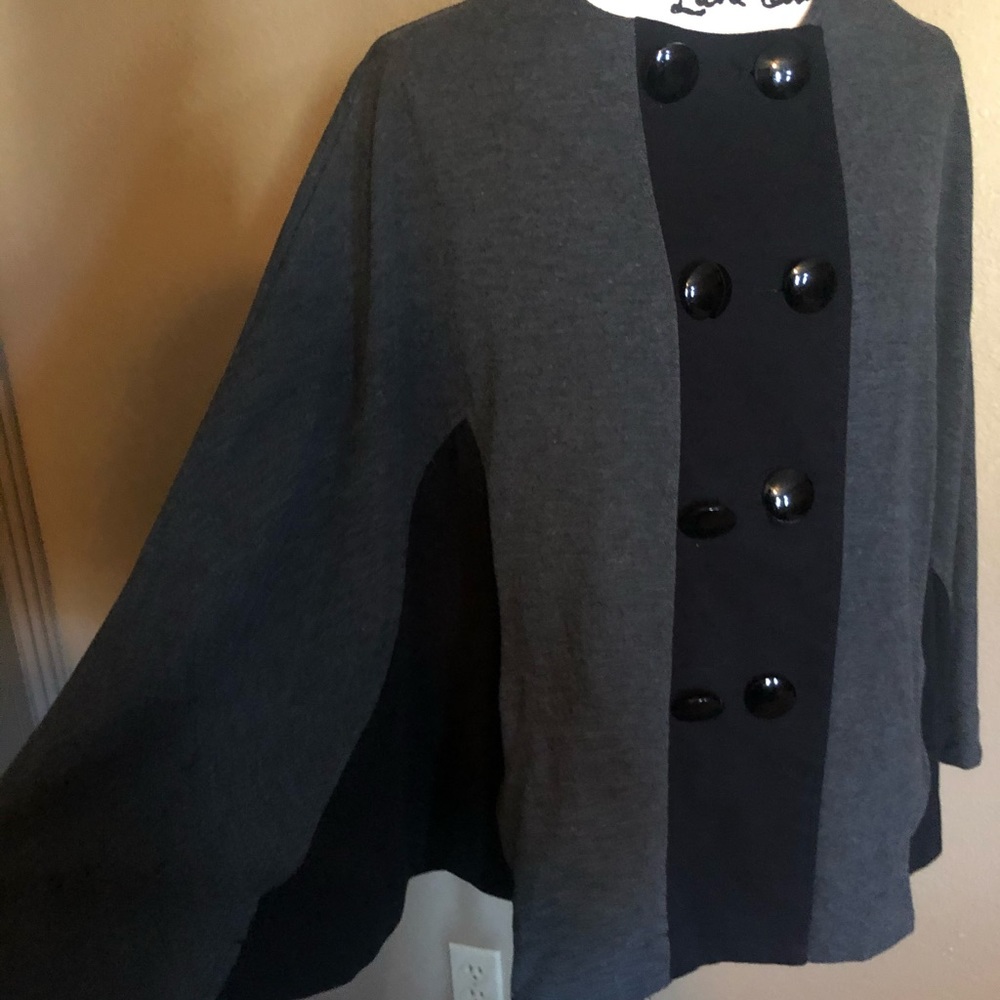 Sweater - Picture 6 of 6